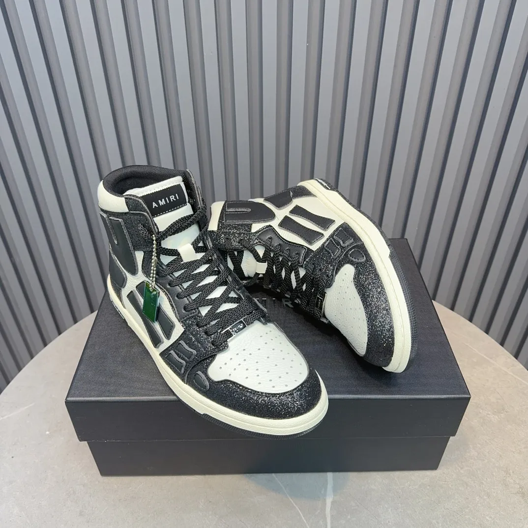 Men's shoes💰620💰 AMIRI AMIRI trendy brand hot sale🔥 Available all year round✅Couples💑 Official website synchronization Imported fabrics 1⃣️ratio 1⃣️Re-engraved, original factory special original sole, 35-45 (38.45. Non-refundable)